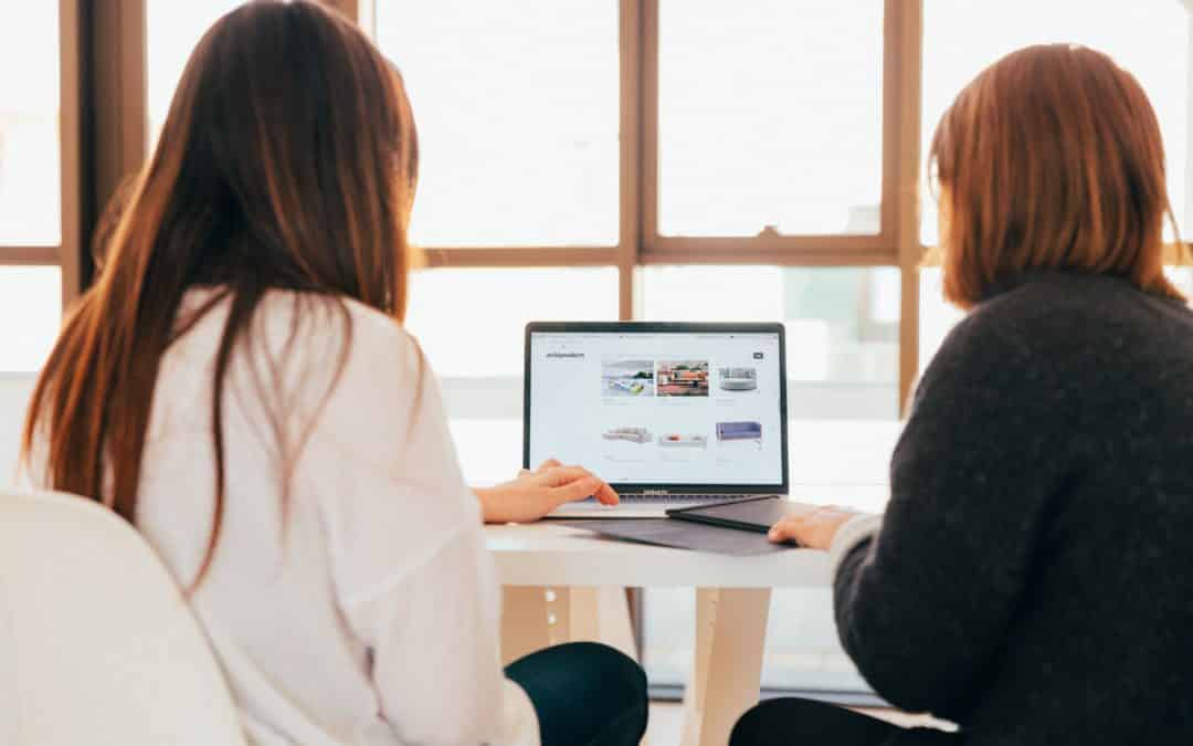 4 Essential Customer Onboarding Features