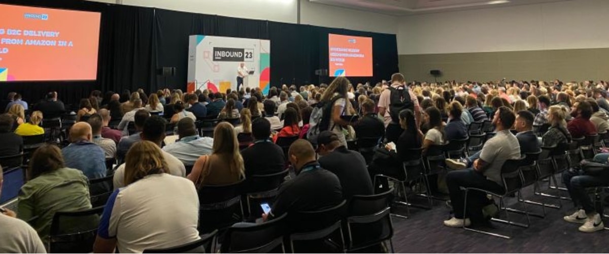 Todd White, GUIDEcx Co-Founder, delivering a presentation at INBOUND 2023 in Boston, MA about lessons we can learn from Amazon and apply in the B2B world